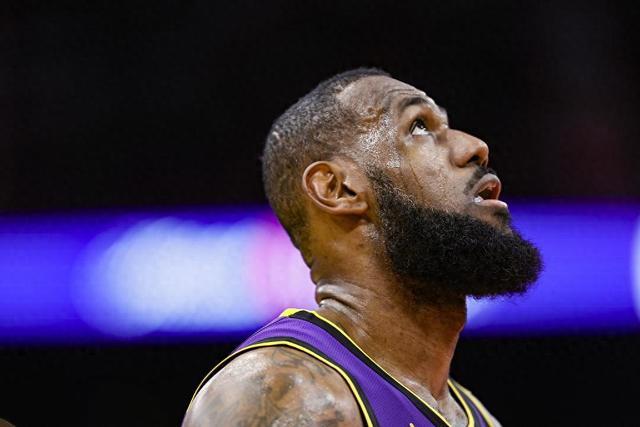 霍姆格伦29分雷霆力克火箭5连胜 公牛战胜鹈鹕